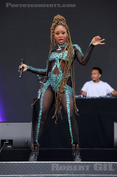 MAUREEN - 2024-08-16 - CHARLEVILLE-MEZIERES - Square Bayard - Zanzibar - 